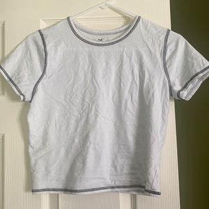 I’m selling this baby tee from Hollister in a size large. *ran a bit small*